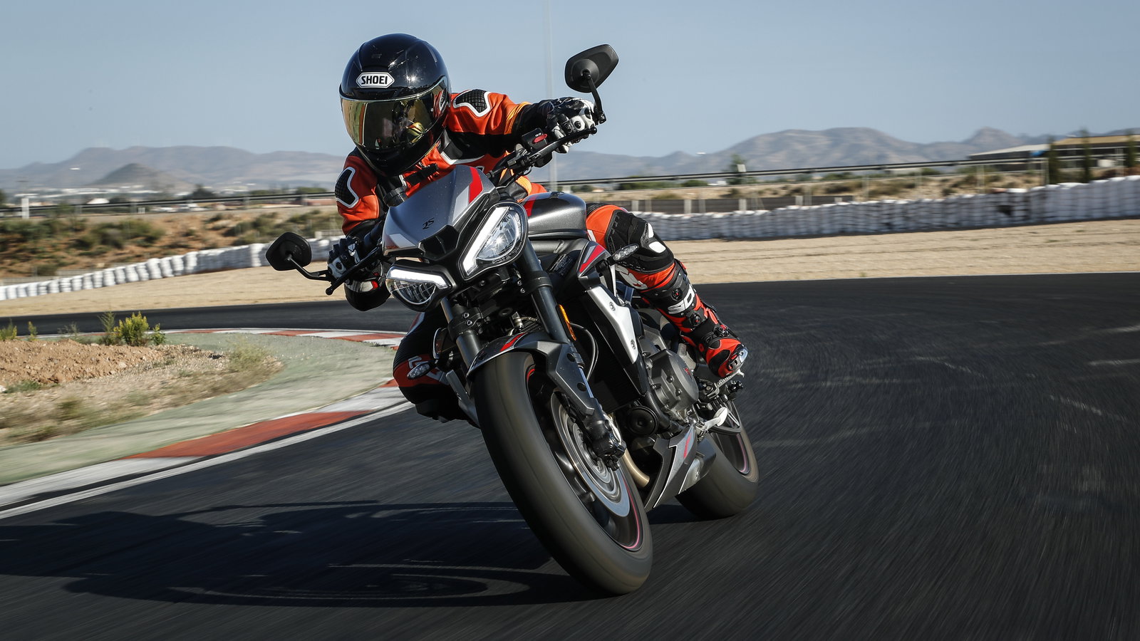 Triumph Street Triple RS (2020) Visordown review